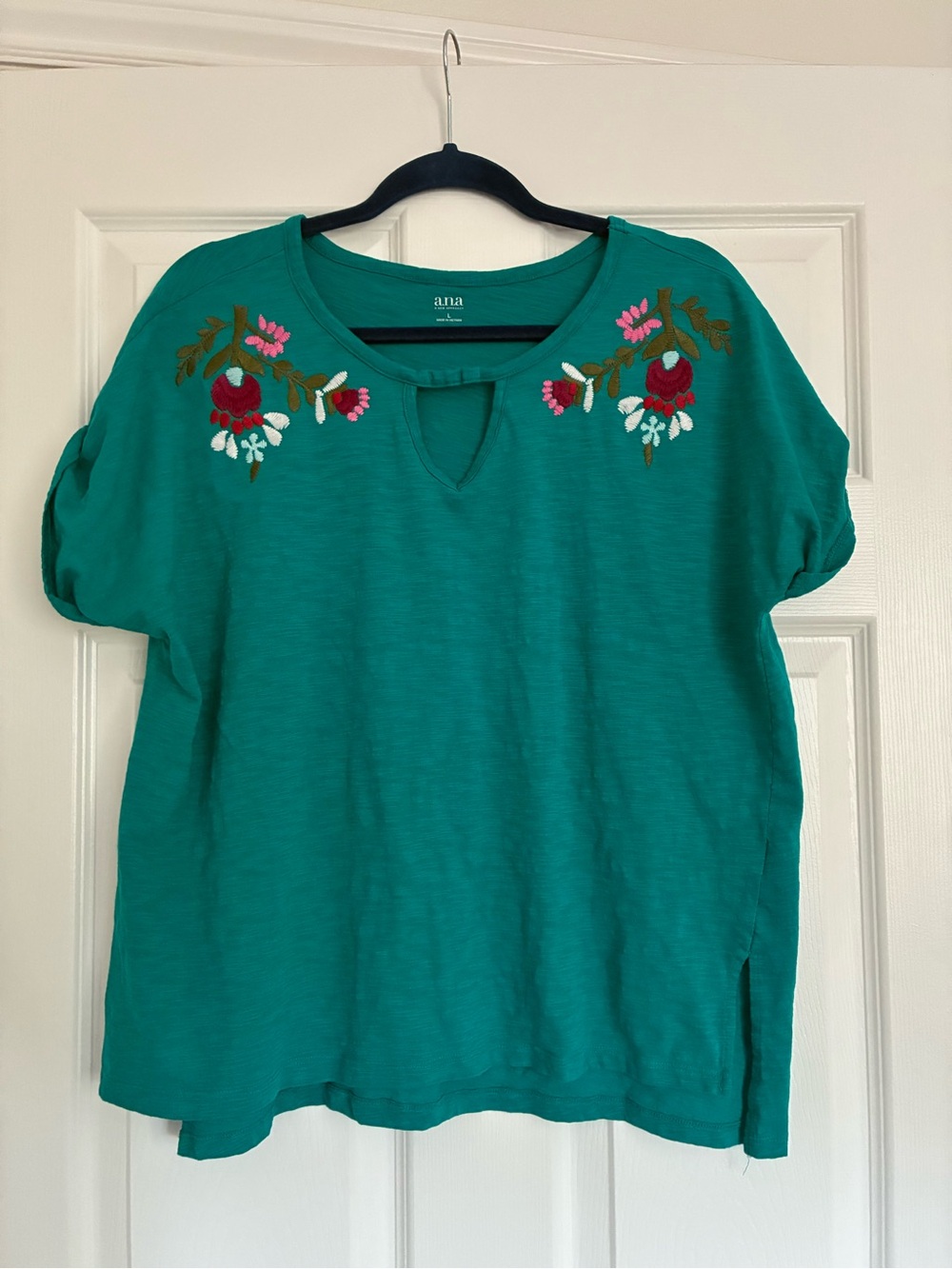a.n.a Teal Short Sleeve Top with Floral Embroidery. Small tag hole on back.